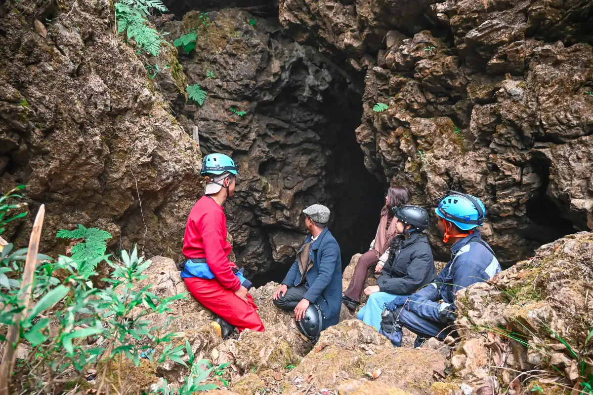 Caving at Birthplace of Earth's Geologic Timeline